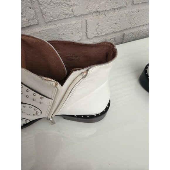 Gianni Bini Harlee Women’s Triple Buckle Zip Studded White Leather Bootie 7.5M - Picture 6 of 11